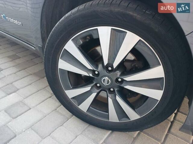 Серый Ниссан Лиф, объемом двигателя 0 л и пробегом 119 тыс. км за 7100 $, фото 66 на Automoto.ua