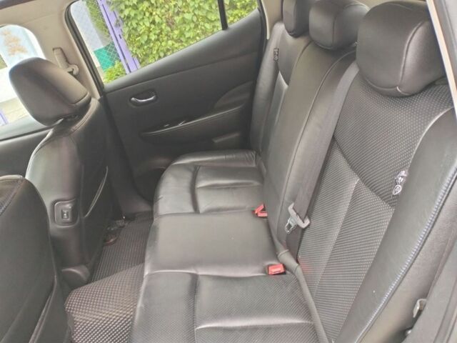 Серый Ниссан Лиф, объемом двигателя 0 л и пробегом 133 тыс. км за 8400 $, фото 4 на Automoto.ua