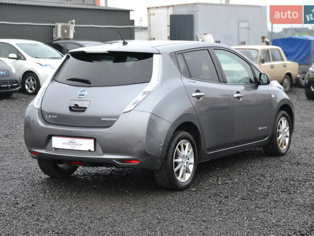 Серый Ниссан Лиф, объемом двигателя 0 л и пробегом 127 тыс. км за 6999 $, фото 6 на Automoto.ua