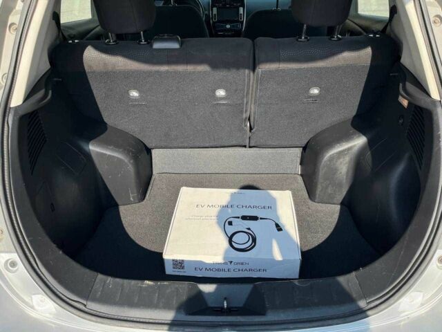 Серый Ниссан Лиф, объемом двигателя 0 л и пробегом 103 тыс. км за 7299 $, фото 9 на Automoto.ua