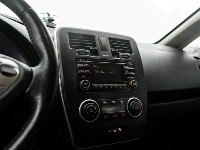 Серый Ниссан Лиф, объемом двигателя 0 л и пробегом 174 тыс. км за 5800 $, фото 17 на Automoto.ua