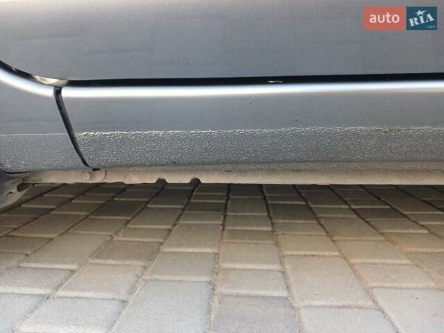 Серый Ниссан Лиф, объемом двигателя 0 л и пробегом 119 тыс. км за 7100 $, фото 56 на Automoto.ua