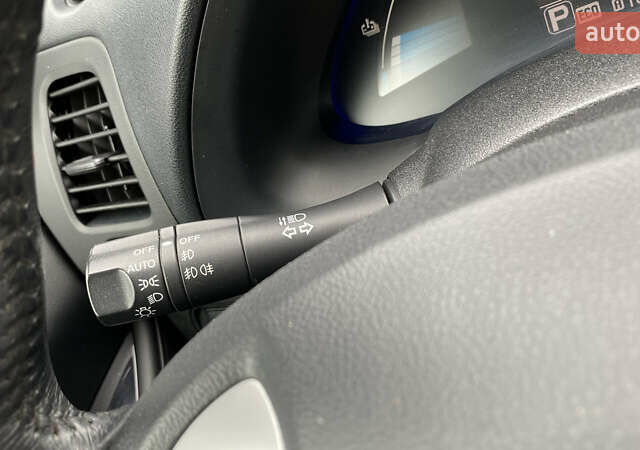 Сірий Ніссан Ліф, об'ємом двигуна 0 л та пробігом 111 тис. км за 7300 $, фото 25 на Automoto.ua