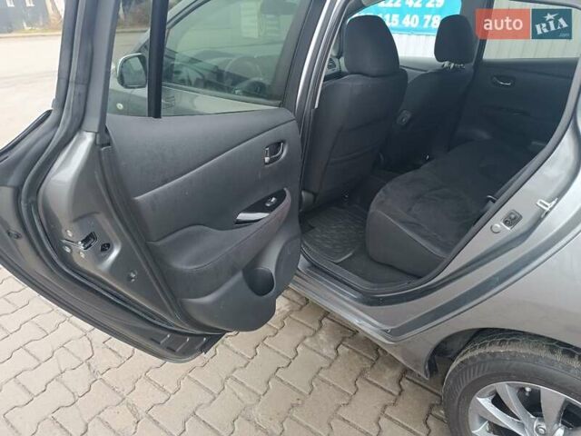 Серый Ниссан Лиф, объемом двигателя 0 л и пробегом 100 тыс. км за 6450 $, фото 26 на Automoto.ua