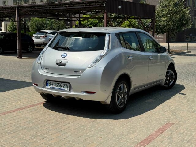 Серый Ниссан Лиф, объемом двигателя 0 л и пробегом 70 тыс. км за 8500 $, фото 9 на Automoto.ua