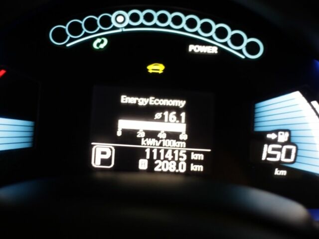 Сірий Ніссан Ліф, об'ємом двигуна 0 л та пробігом 111 тис. км за 8300 $, фото 5 на Automoto.ua