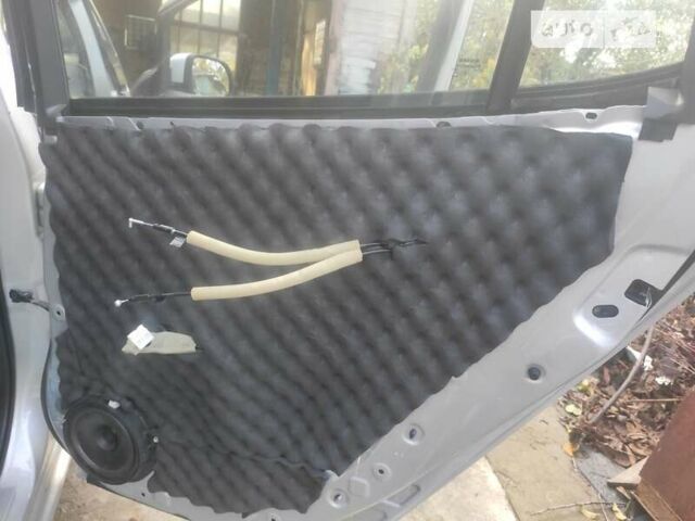 Серый Ниссан Лиф, объемом двигателя 0 л и пробегом 61 тыс. км за 8000 $, фото 39 на Automoto.ua