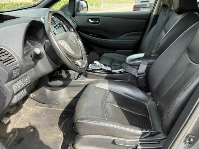 Сірий Ніссан Ліф, об'ємом двигуна 0 л та пробігом 79 тис. км за 1000 $, фото 8 на Automoto.ua