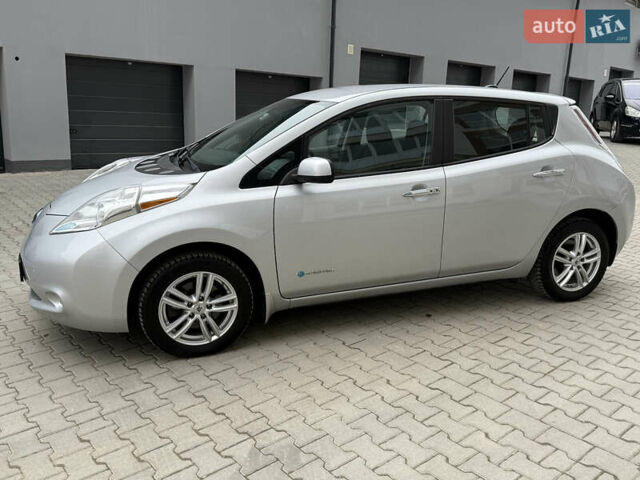 Серый Ниссан Лиф, объемом двигателя 0 л и пробегом 63 тыс. км за 7200 $, фото 7 на Automoto.ua