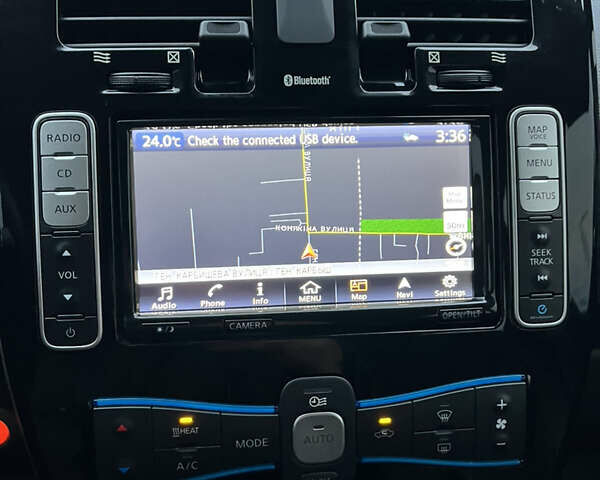 Серый Ниссан Лиф, объемом двигателя 0 л и пробегом 92 тыс. км за 8600 $, фото 73 на Automoto.ua