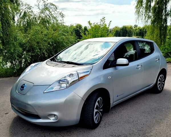 Сірий Ніссан Ліф, об'ємом двигуна 0 л та пробігом 89 тис. км за 8299 $, фото 19 на Automoto.ua