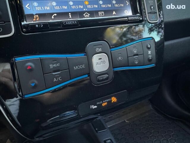 Серый Ниссан Лиф, объемом двигателя 0 л и пробегом 80 тыс. км за 10540 $, фото 20 на Automoto.ua