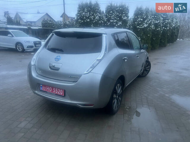Серый Ниссан Лиф, объемом двигателя 0 л и пробегом 82 тыс. км за 7199 $, фото 8 на Automoto.ua