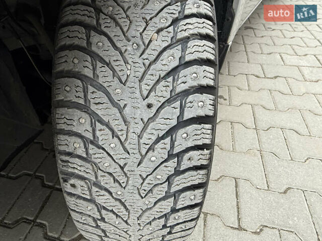 Серый Ниссан Лиф, объемом двигателя 0 л и пробегом 63 тыс. км за 7200 $, фото 54 на Automoto.ua