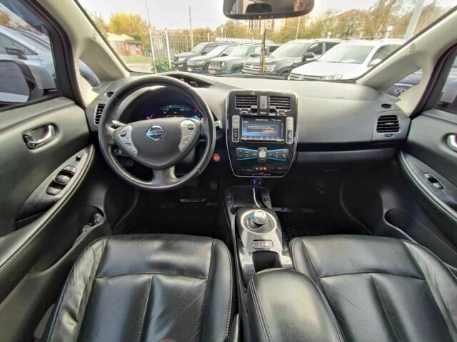 Серый Ниссан Лиф, объемом двигателя 0 л и пробегом 145 тыс. км за 6940 $, фото 14 на Automoto.ua