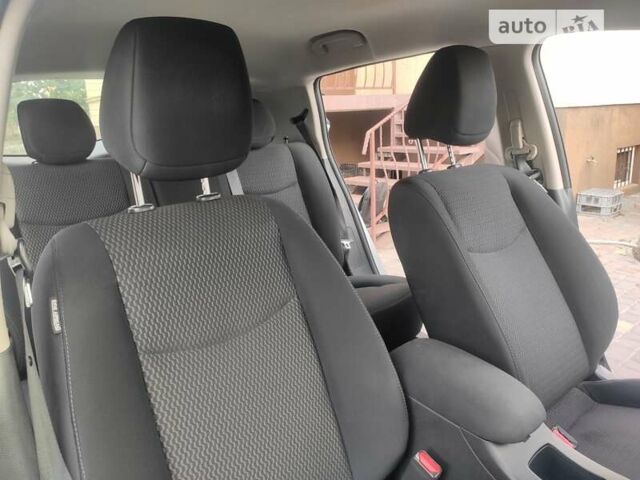 Серый Ниссан Лиф, объемом двигателя 0 л и пробегом 61 тыс. км за 8000 $, фото 19 на Automoto.ua