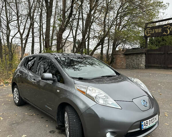 Сірий Ніссан Ліф, об'ємом двигуна 0 л та пробігом 106 тис. км за 8300 $, фото 23 на Automoto.ua