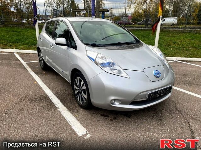 Серый Ниссан Лиф, объемом двигателя 80 л и пробегом 140 тыс. км за 7400 $, фото 1 на Automoto.ua