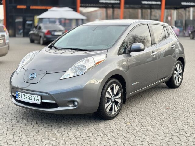 Серый Ниссан Лиф, объемом двигателя 0 л и пробегом 65 тыс. км за 9000 $, фото 1 на Automoto.ua