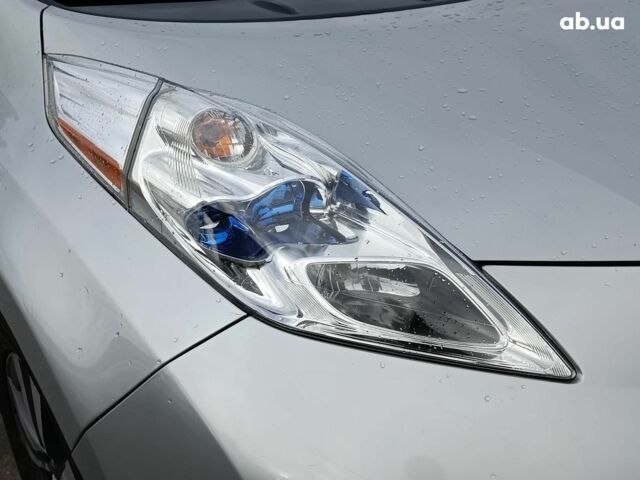 Серый Ниссан Лиф, объемом двигателя 0 л и пробегом 145 тыс. км за 6940 $, фото 3 на Automoto.ua