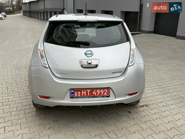 Серый Ниссан Лиф, объемом двигателя 0 л и пробегом 63 тыс. км за 7200 $, фото 12 на Automoto.ua