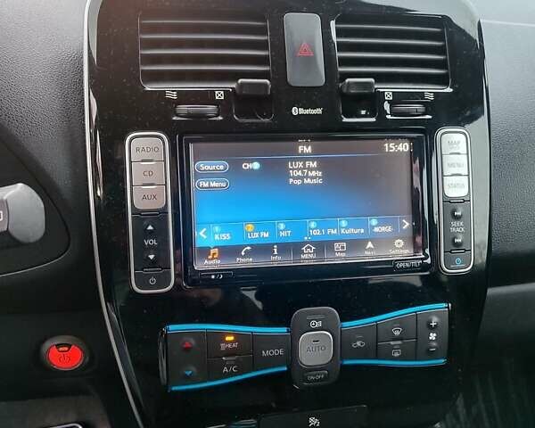 Сірий Ніссан Ліф, об'ємом двигуна 0 л та пробігом 220 тис. км за 5600 $, фото 7 на Automoto.ua