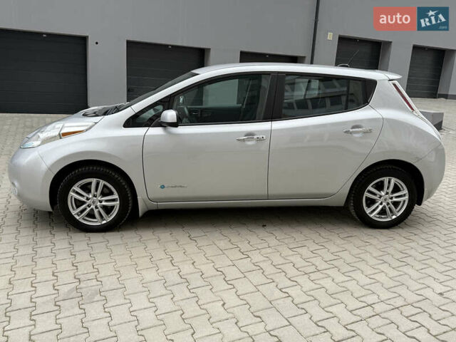 Серый Ниссан Лиф, объемом двигателя 0 л и пробегом 63 тыс. км за 7200 $, фото 8 на Automoto.ua