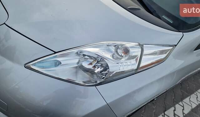 Серый Ниссан Лиф, объемом двигателя 0 л и пробегом 115 тыс. км за 7200 $, фото 31 на Automoto.ua