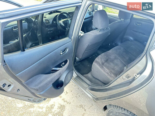 Серый Ниссан Лиф, объемом двигателя 0 л и пробегом 162 тыс. км за 6500 $, фото 9 на Automoto.ua