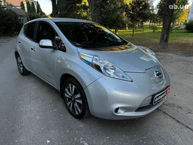 Серый Ниссан Лиф, объемом двигателя 0 л и пробегом 80 тыс. км за 10540 $, фото 2 на Automoto.ua