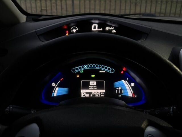 Серый Ниссан Лиф, объемом двигателя 0 л и пробегом 106 тыс. км за 7100 $, фото 4 на Automoto.ua