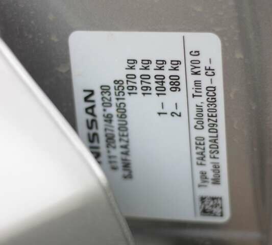 Сірий Ніссан Ліф, об'ємом двигуна 0 л та пробігом 111 тис. км за 8400 $, фото 18 на Automoto.ua