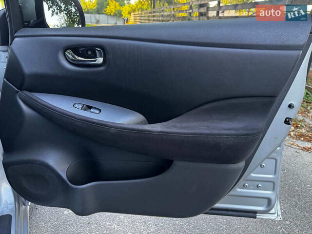 Серый Ниссан Лиф, объемом двигателя 0 л и пробегом 80 тыс. км за 10540 $, фото 27 на Automoto.ua