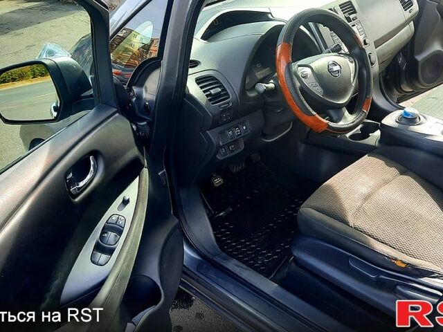 Сірий Ніссан Ліф, об'ємом двигуна 0 л та пробігом 139 тис. км за 5650 $, фото 4 на Automoto.ua