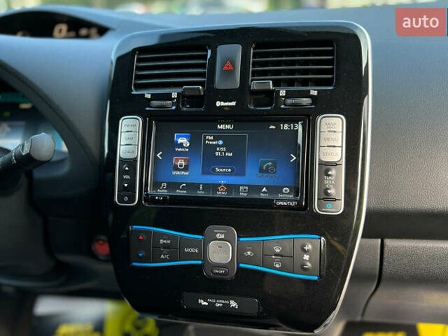 Серый Ниссан Лиф, объемом двигателя 0 л и пробегом 100 тыс. км за 8300 $, фото 10 на Automoto.ua