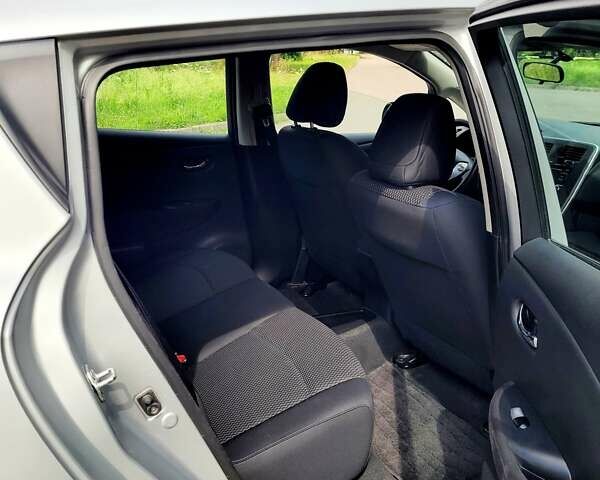 Сірий Ніссан Ліф, об'ємом двигуна 0 л та пробігом 89 тис. км за 8299 $, фото 11 на Automoto.ua