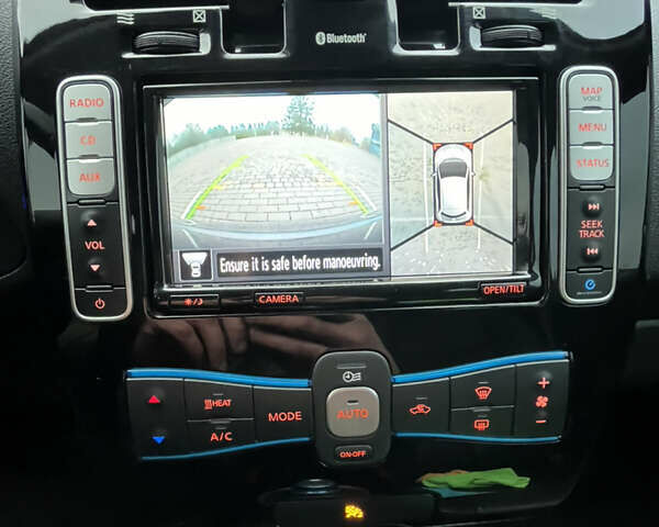 Серый Ниссан Лиф, объемом двигателя 0 л и пробегом 92 тыс. км за 8600 $, фото 61 на Automoto.ua