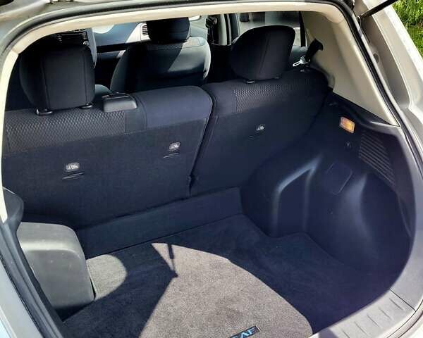 Сірий Ніссан Ліф, об'ємом двигуна 0 л та пробігом 89 тис. км за 8299 $, фото 14 на Automoto.ua
