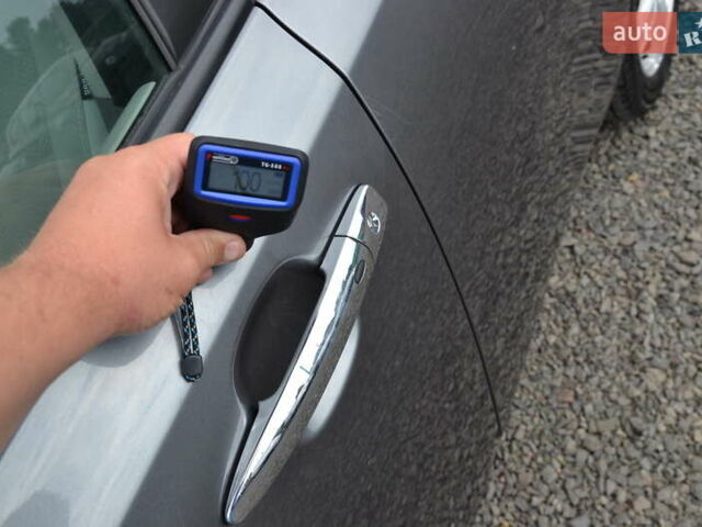 Серый Ниссан Лиф, объемом двигателя 0 л и пробегом 56 тыс. км за 8000 $, фото 27 на Automoto.ua