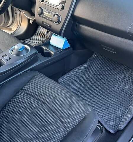 Ниссан Лиф 2016 в Харькове на Automoto.ua Серый Ниссан Лиф, объемом двигателя 0 л и пробегом 109 тыс. км за 7400 $, фото 2 на Automoto.ua