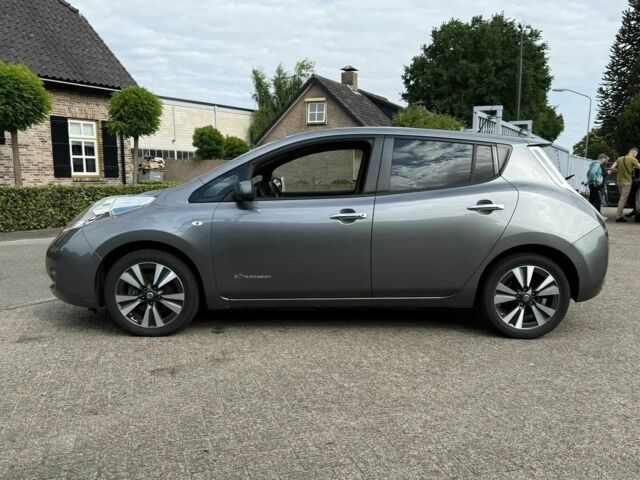 Сірий Ніссан Ліф, об'ємом двигуна 0 л та пробігом 79 тис. км за 1000 $, фото 2 на Automoto.ua