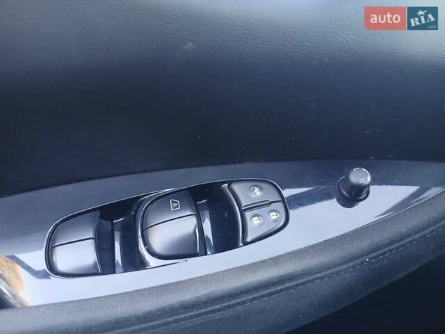 Серый Ниссан Лиф, объемом двигателя 0 л и пробегом 122 тыс. км за 8700 $, фото 12 на Automoto.ua