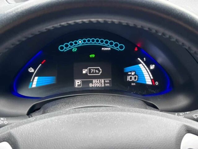 Серый Ниссан Лиф, объемом двигателя 0 л и пробегом 89 тыс. км за 7400 $, фото 9 на Automoto.ua