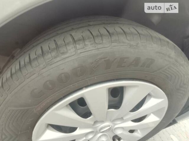 Серый Ниссан Лиф, объемом двигателя 0 л и пробегом 61 тыс. км за 8000 $, фото 27 на Automoto.ua