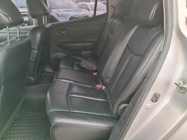 Серый Ниссан Лиф, объемом двигателя 0 л и пробегом 145 тыс. км за 6940 $, фото 9 на Automoto.ua