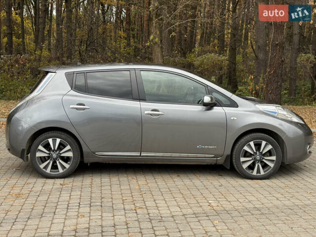 Ниссан Лиф 2016 в Львове на Automoto.ua Серый Ниссан Лиф, объемом двигателя 0 л и пробегом 164 тыс. км за 6450 $, фото 2 на Automoto.ua