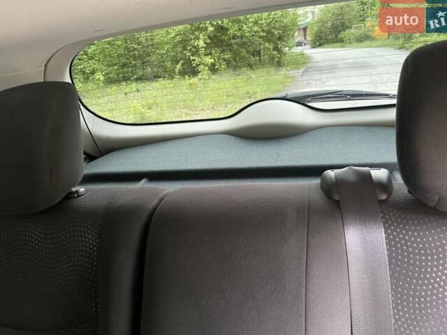 Сірий Ніссан Ліф, об'ємом двигуна 0 л та пробігом 52 тис. км за 7500 $, фото 7 на Automoto.ua