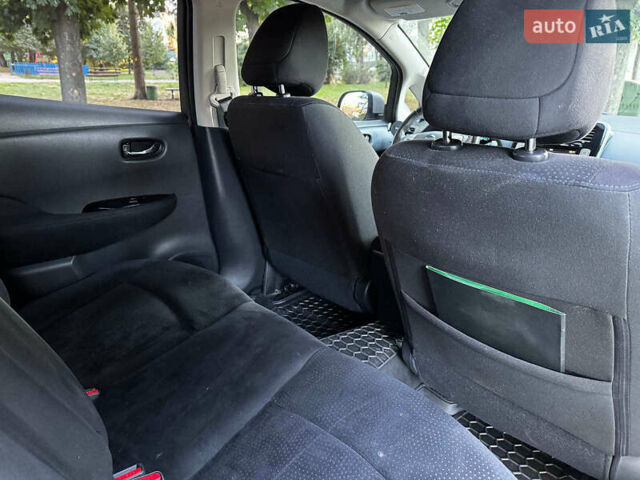 Серый Ниссан Лиф, объемом двигателя 0 л и пробегом 80 тыс. км за 10540 $, фото 25 на Automoto.ua