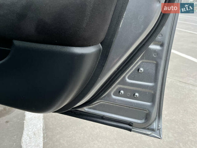 Серый Ниссан Лиф, объемом двигателя 0 л и пробегом 78 тыс. км за 8700 $, фото 18 на Automoto.ua