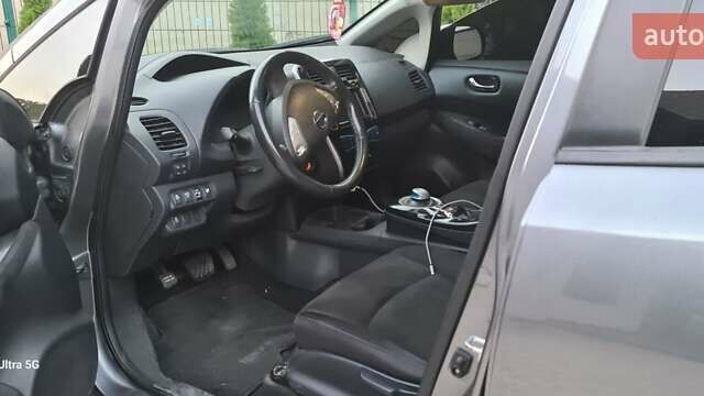 Сірий Ніссан Ліф, об'ємом двигуна 0 л та пробігом 98 тис. км за 7600 $, фото 2 на Automoto.ua